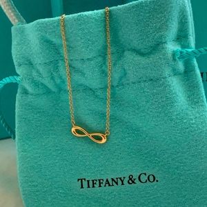 NEW Rose Gold Tiffany & co. Infinity Necklace 18k
